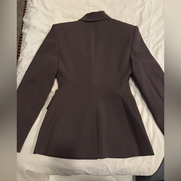 Aritzia- Babaton Standout Blazer (Re)essential - Brown - Picture 4 of 4